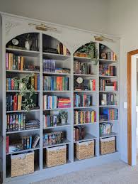 How to Build Your Own Bookshelf at Home